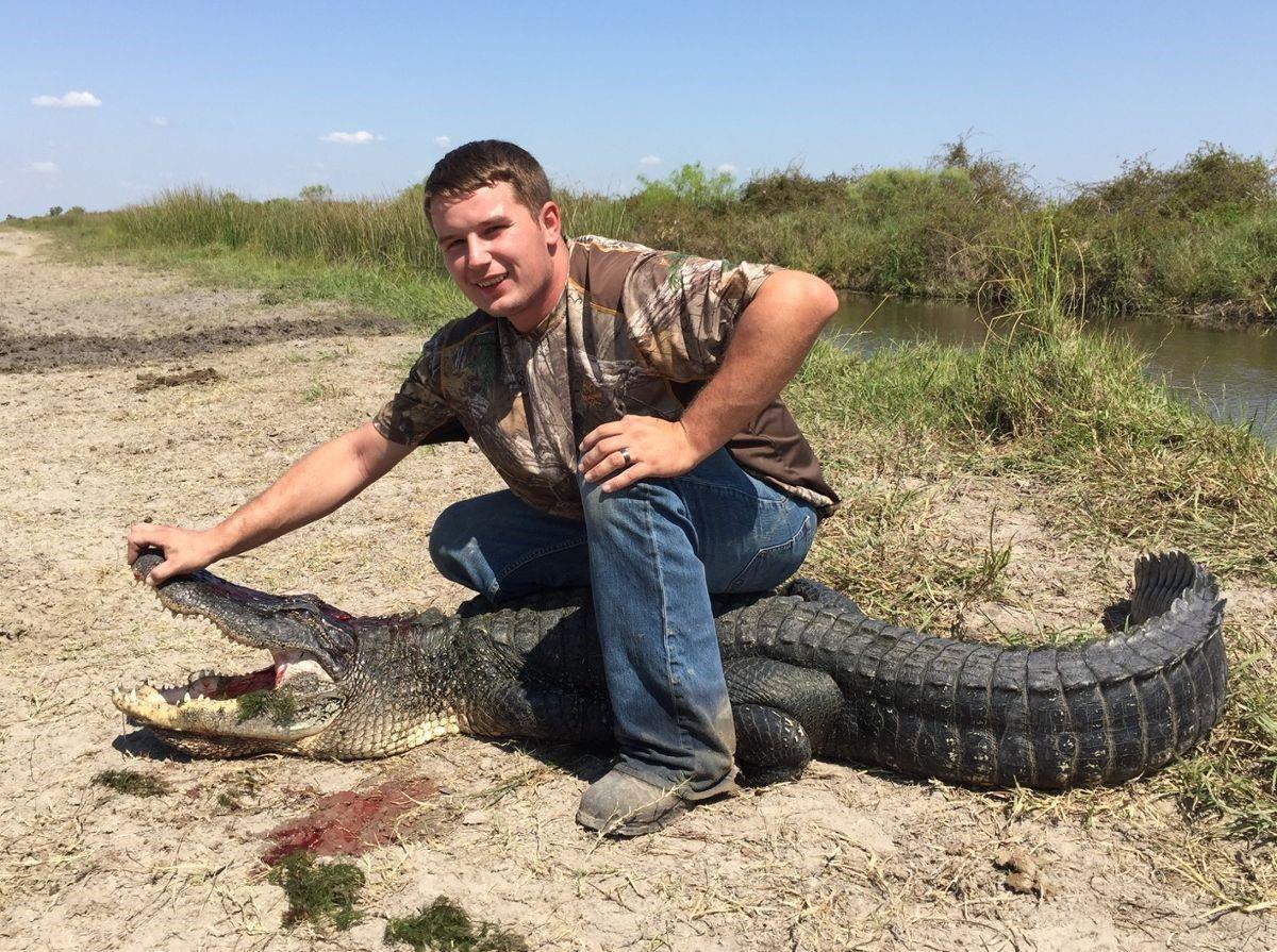 Alligator Hunting